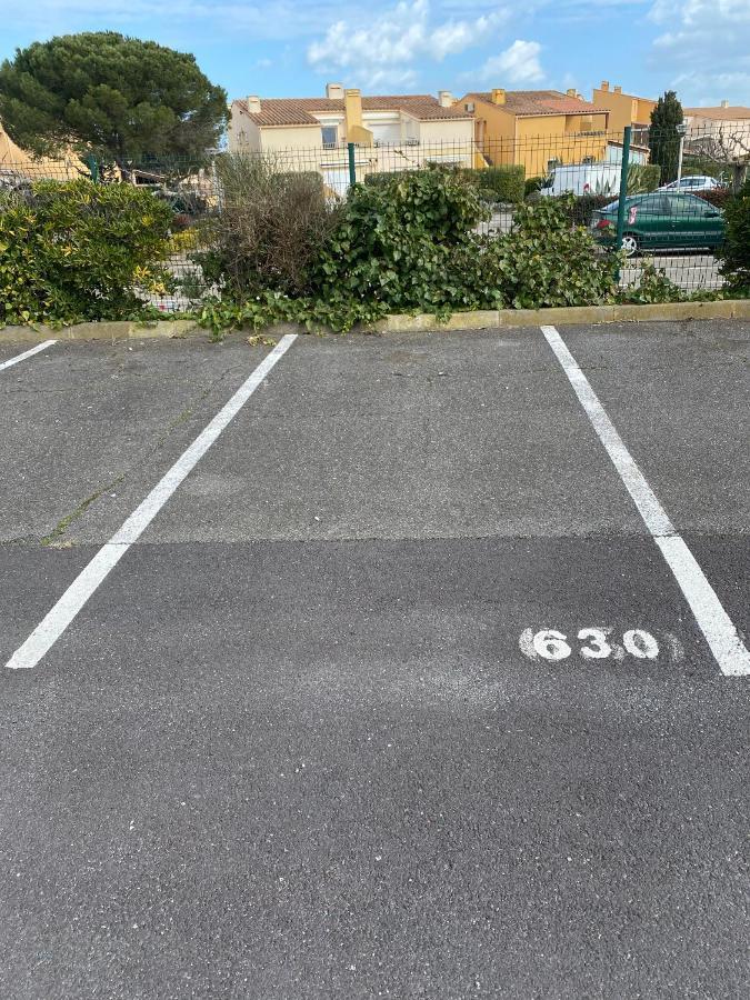 Joli Appartement Mezzanine Avec Parking La Roquille Agde Kültér fotó