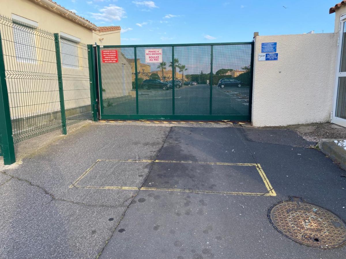 Joli Appartement Mezzanine Avec Parking La Roquille Agde Kültér fotó